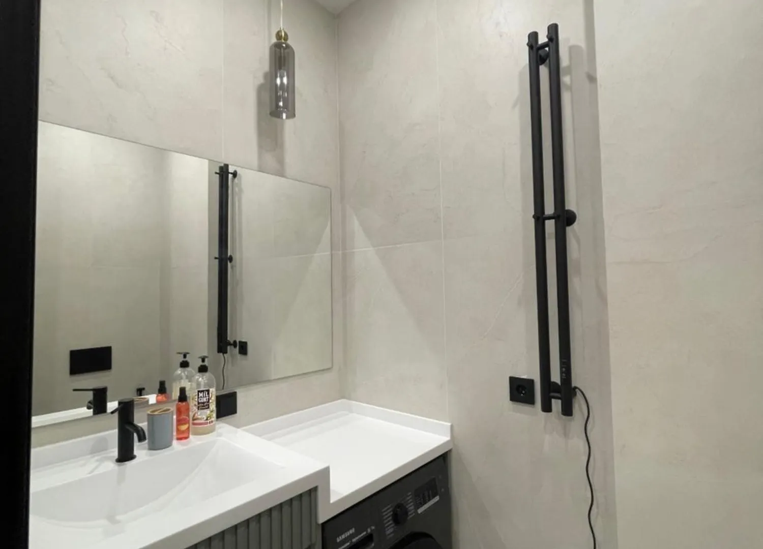 Cozy One-Bedroom Apartment Near Nazarbayev University Nur-Sultan